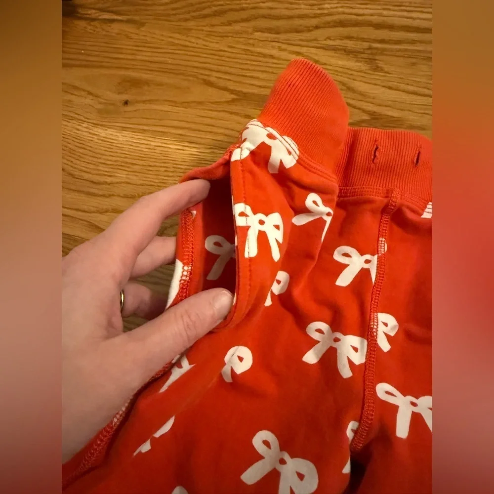 Hanna Andersson Print Sweatpants In French Terry Tangy Red Bow Print size 110 5